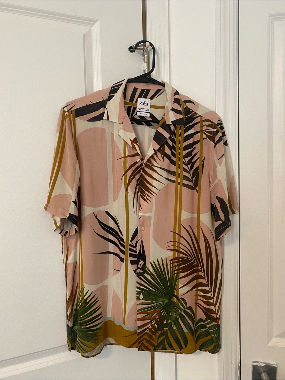 Zara Pink Tropical Palm Print Short-Sleeve Button-Down